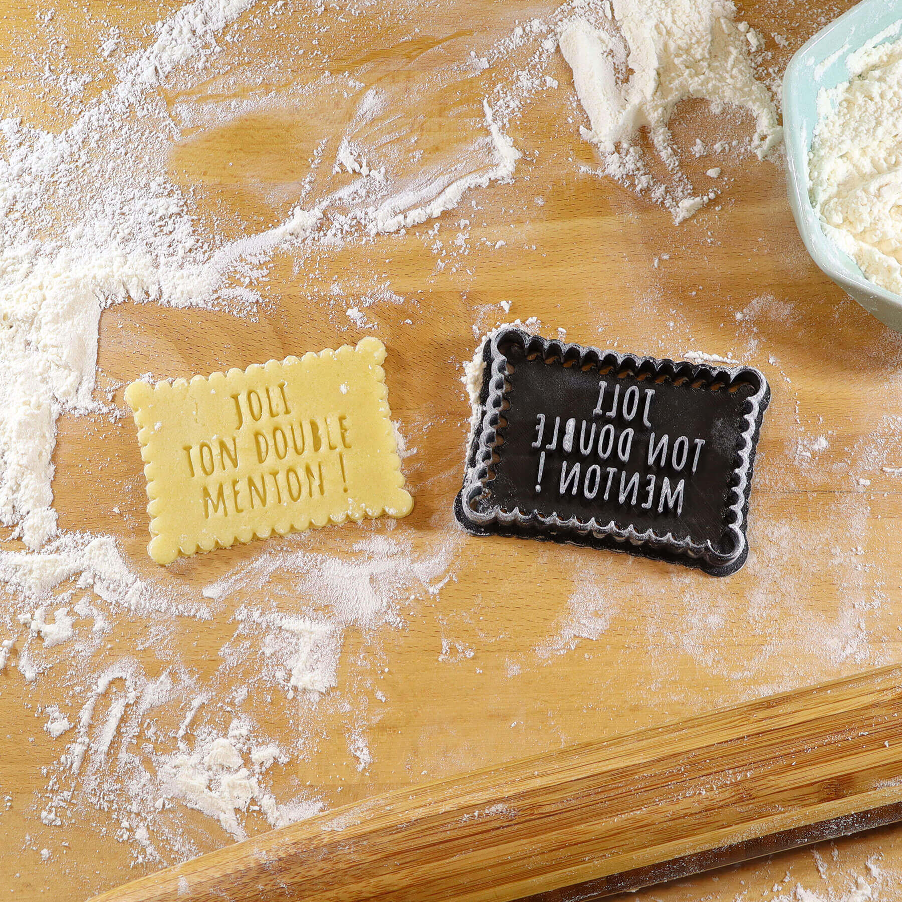 Joli ton double menton